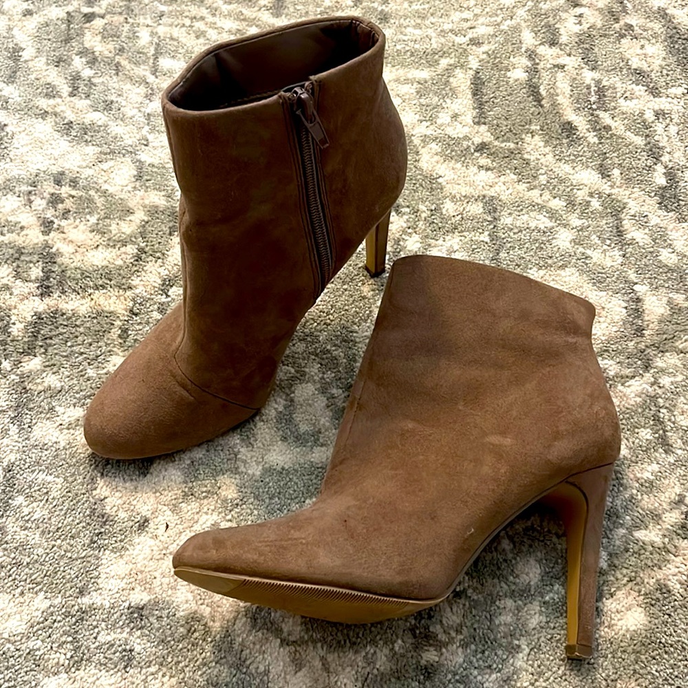 Beige boot heels